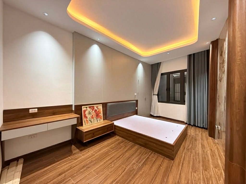 LÔ GÓC 6 TẦNG THANG MÁY XÂY MỚI_THÔNG HỒ BA MẪU - Ô ĐỒNG LẦM_GẦN PHỐ_37m2_FULL NỘI THẤT XỊN, hơn 9 tỷ